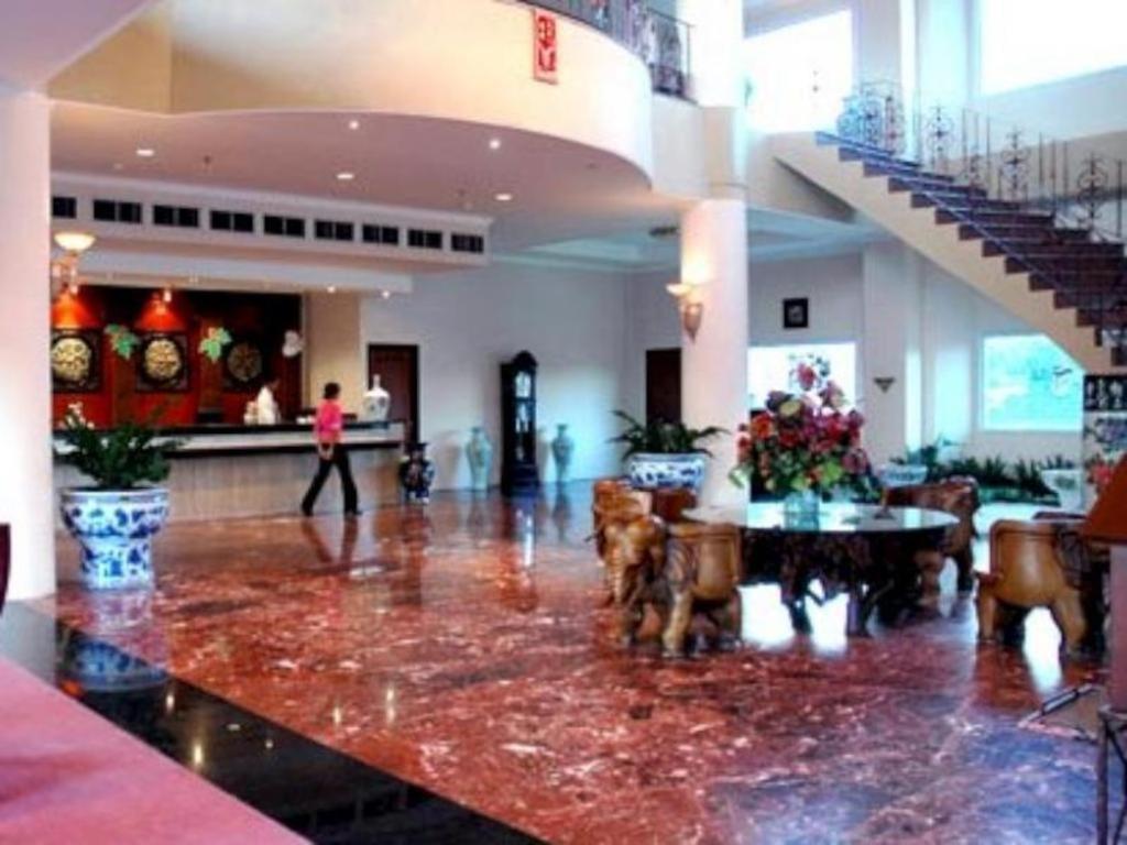 Grand Tiga Mustika Hotel Balikpapan  Exterior photo